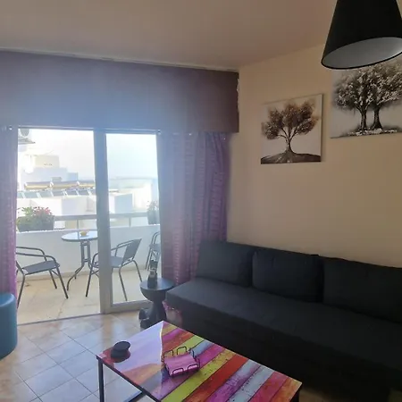 Serenity By The Sea Apartment Larnaca
