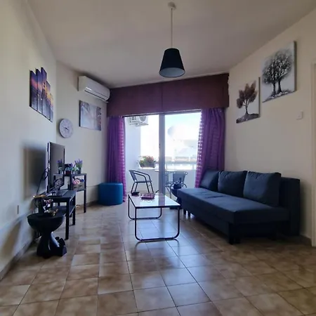 Serenity By The Sea Apartment Larnaca