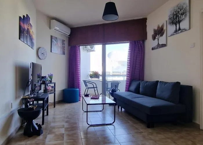 Serenity By The Sea アパート ラルナカ